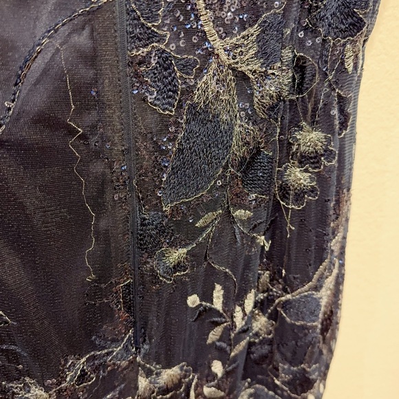 Tahari by Arthur S. Levine Women's Embroidered Lace Column Gown Navy Size 8 New - Picture 9 of 12